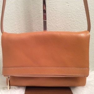 R&R Genuine leather crossbody/shoulder bag. Nice!